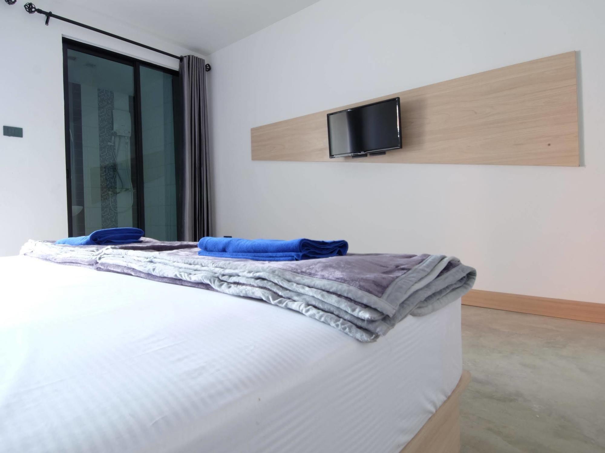 Bed-room At Suvarnabhumi Airport - Newly Renovated 2*
